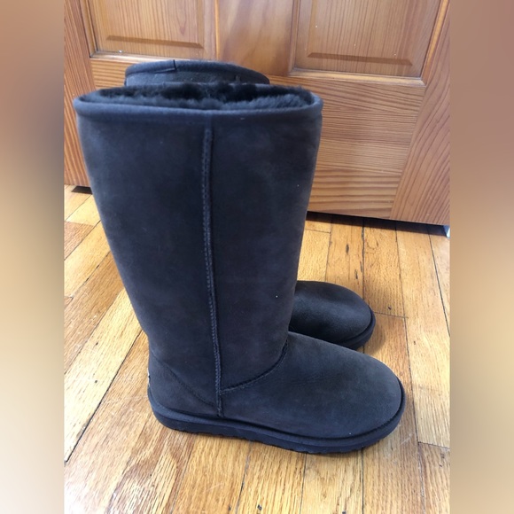 UGG Classic Tall Boots - Picture 2 of 8